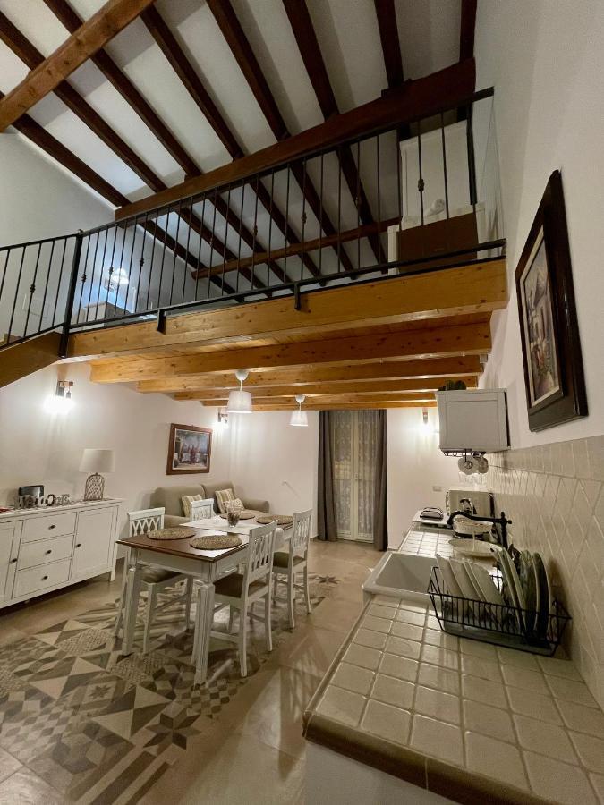 A Casa Di Dora Apartment Бари Екстериор снимка