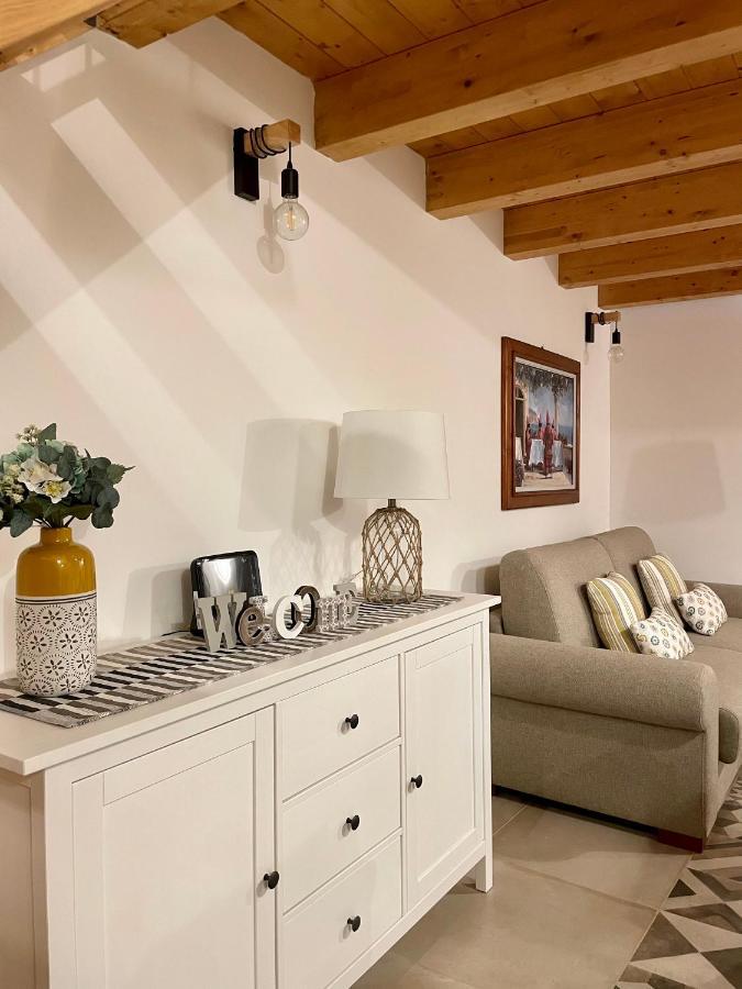 A Casa Di Dora Apartment Бари Екстериор снимка